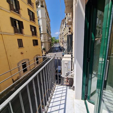 Alessia Holiday House 90Mq Salerno Centro Экстерьер фото
