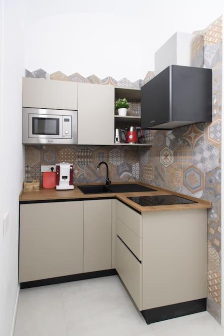 Alessia Holiday House 90Mq Salerno Centro Экстерьер фото